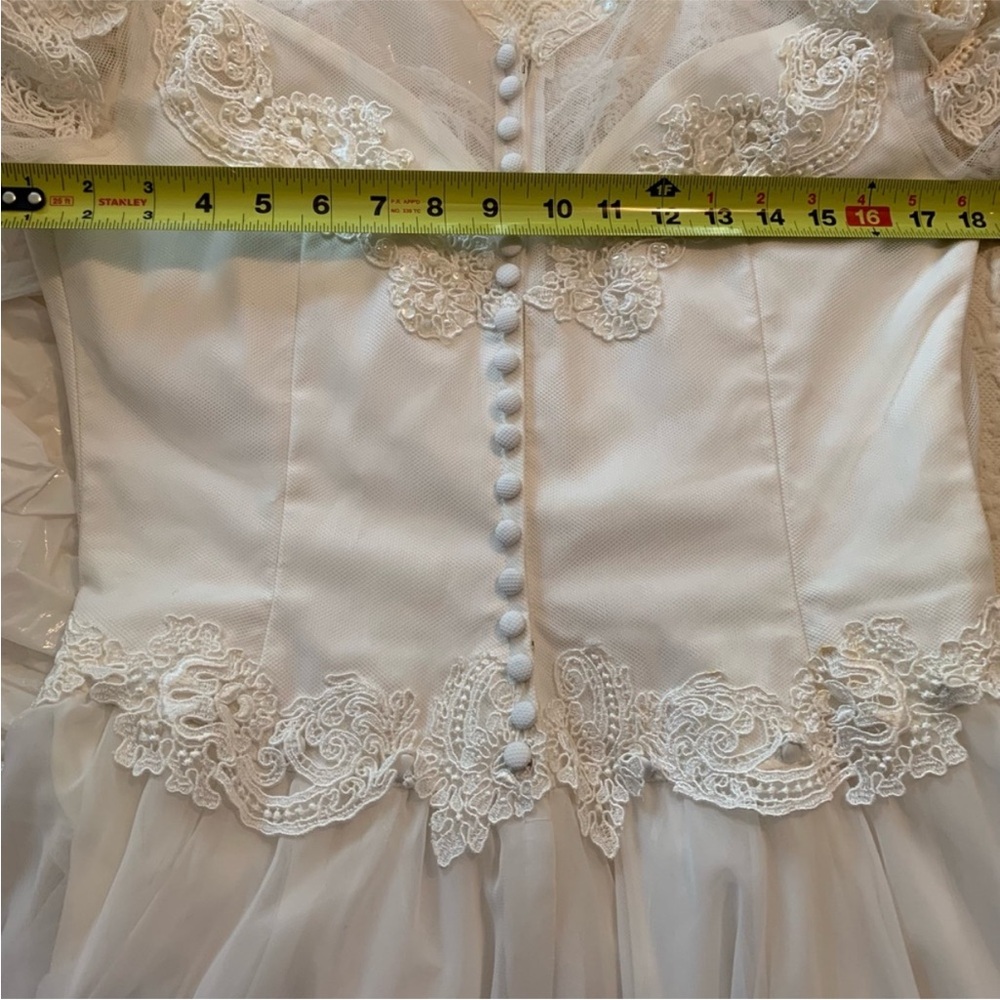 Vintage Wedding Dress Lace Sleeve 1970’s - Picture 11 of 12
